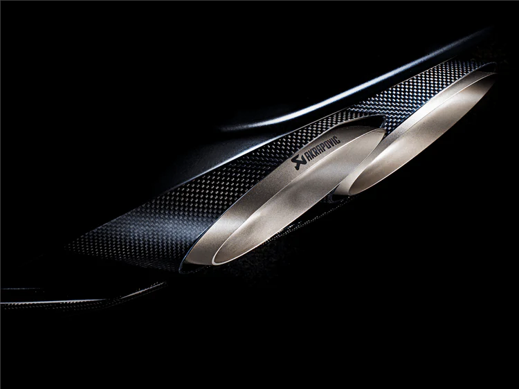 Lamborghini Huracán LP580-2 / LP 610-4 Coupe / Spyder  | Slip-On Line (Titanium) image 2